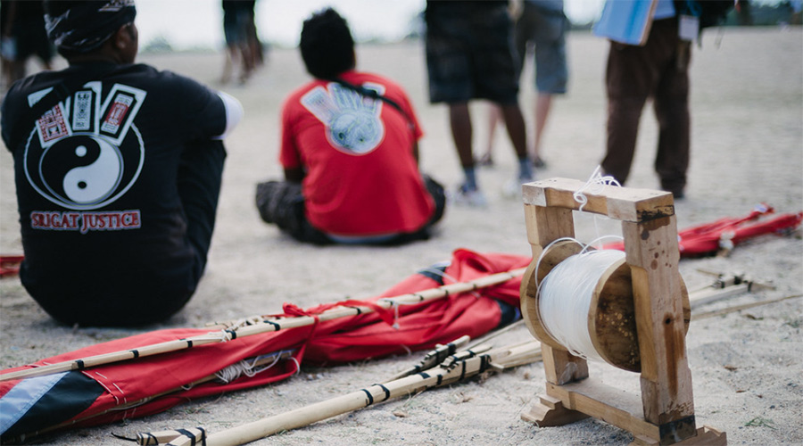 The kite mechanics at Bali Kite Festival