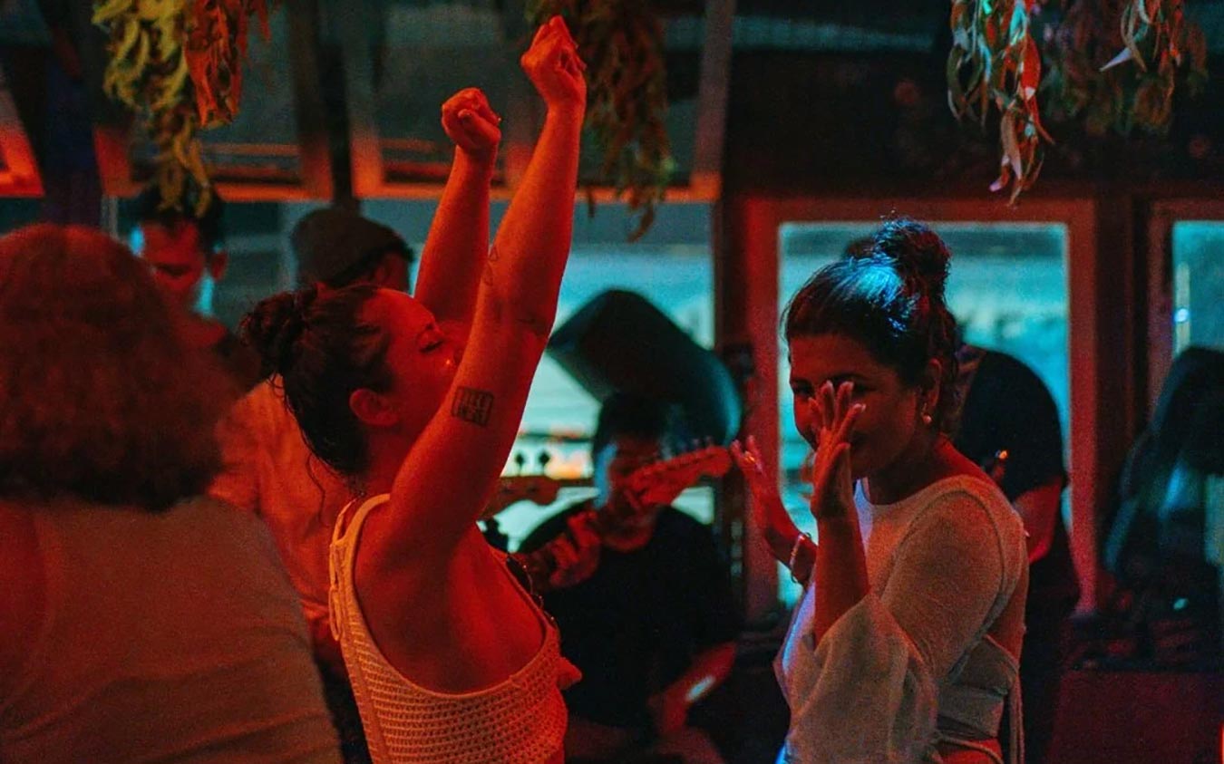 Latin dance at No Mas Bar