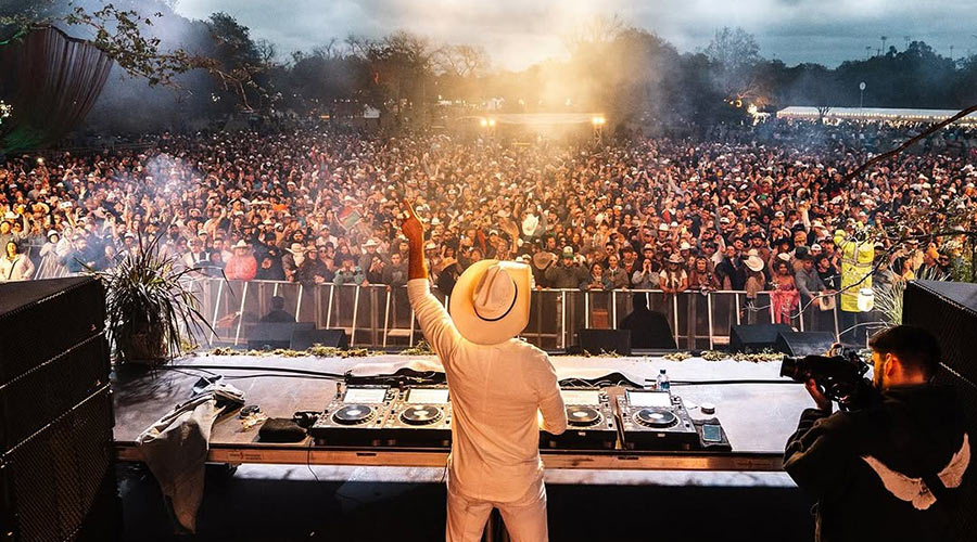 DIPLO on the stage - rear view