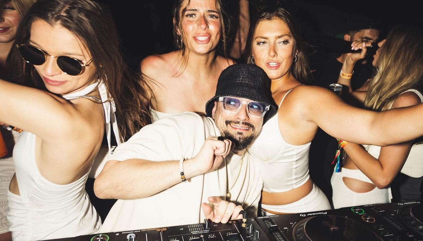Dombresky on the party with girls