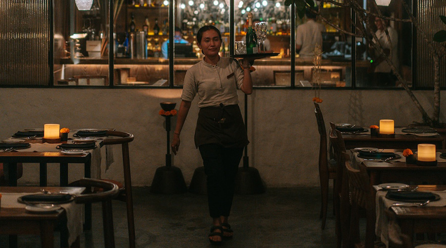 Waitress in Copper Kitchen Bar & Rooftop Ubud