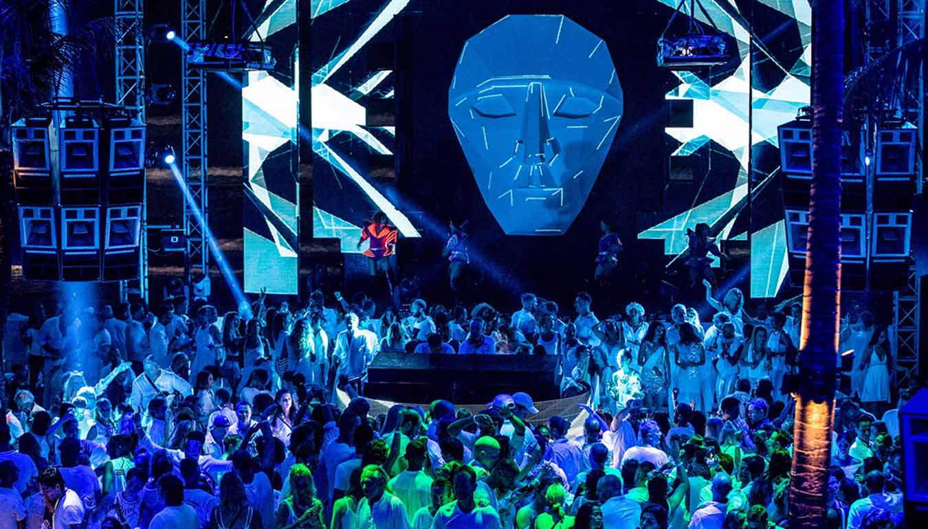 Mask behind the stage of Ku De Ta White Party