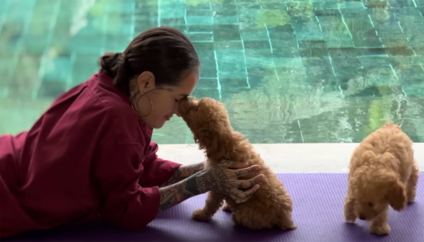 Puppy kiss at Puppy Yoga Morning