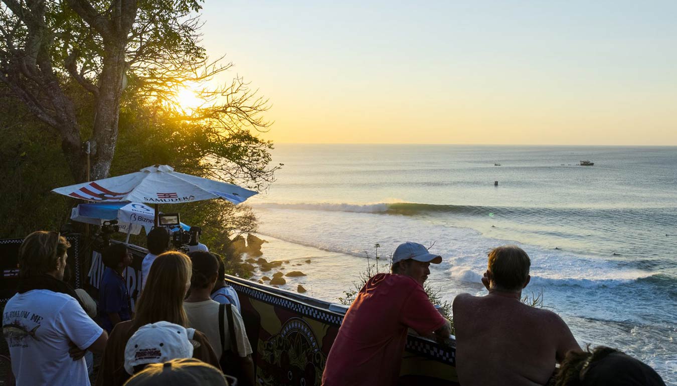 The audience of Rip Curl Cup Padang Padang beach