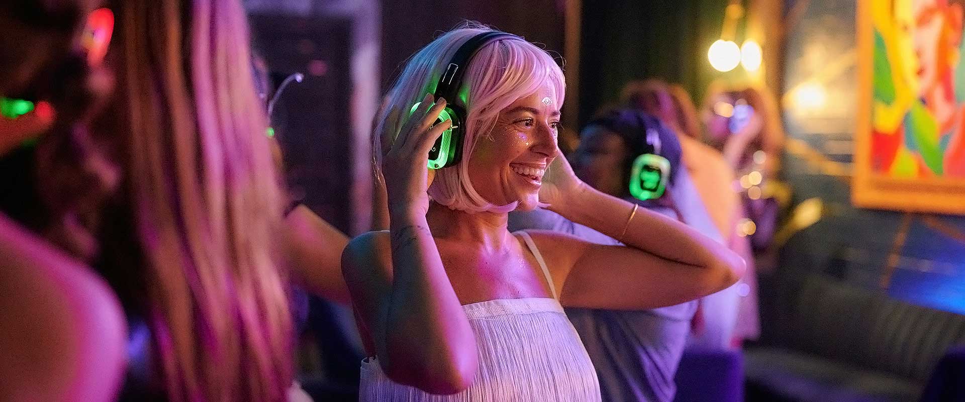 Background of Silent Disco at Sundays Beach Club