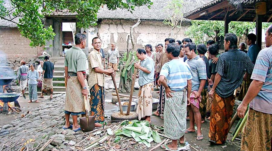 Working in Tenganan Village