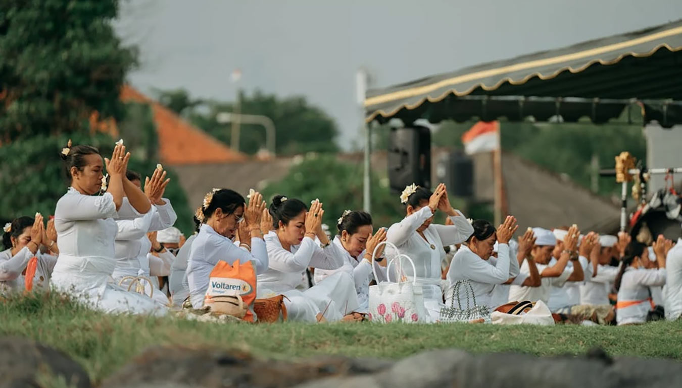 Ceremony during Tumpek Landep in Bali