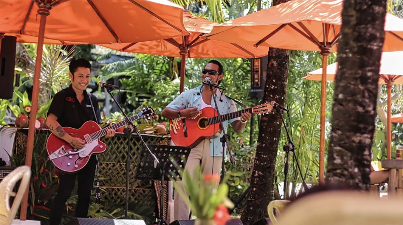 Live music performance at Waterbom Weekender