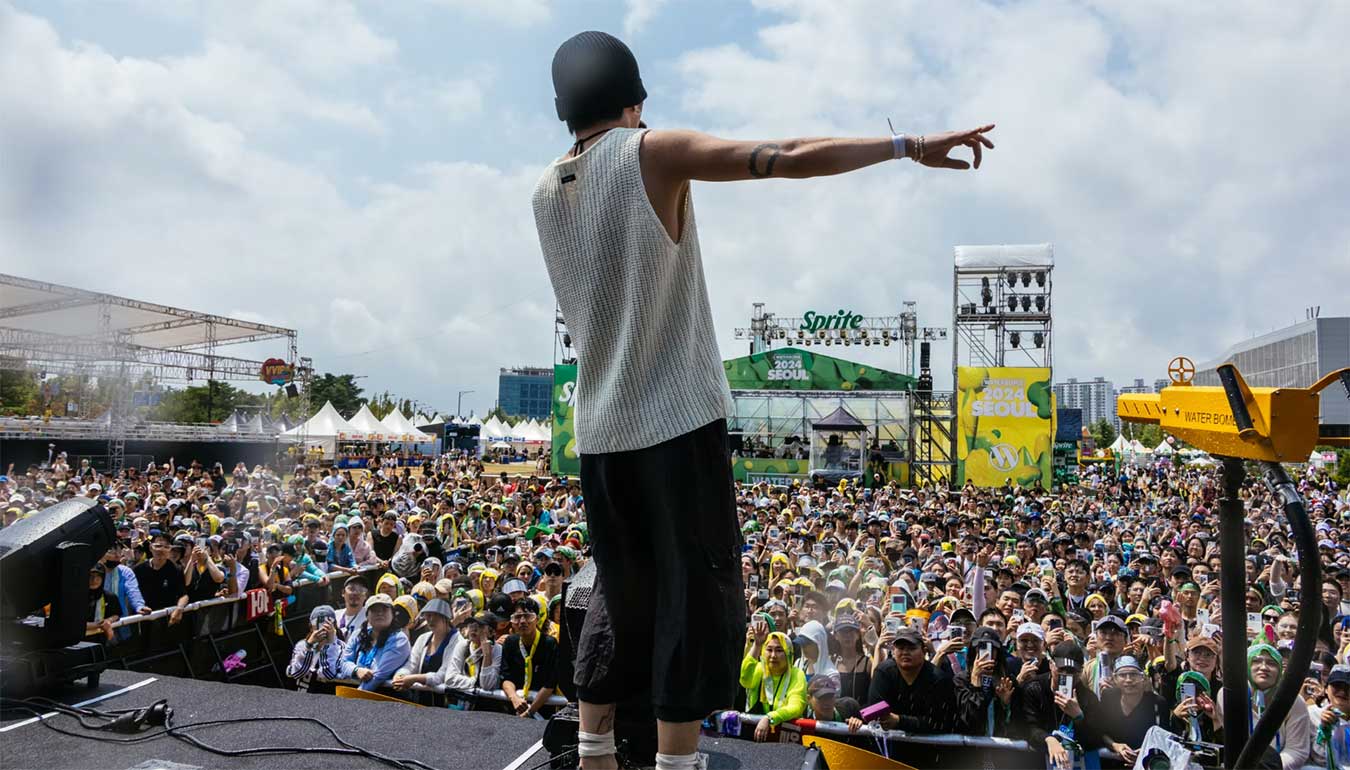 Back view of Waterbomb festival