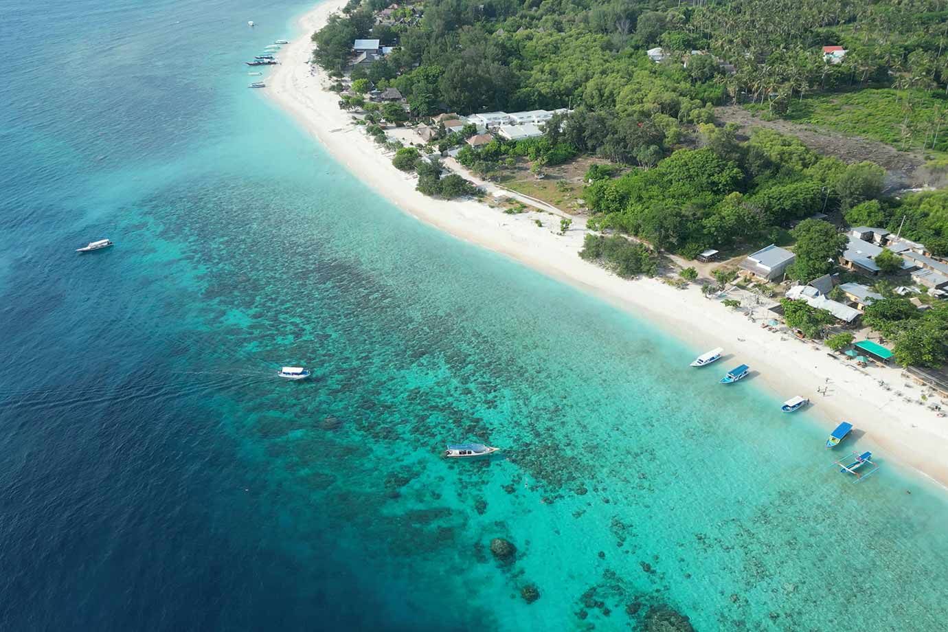 Gili Meno harbor with the boats