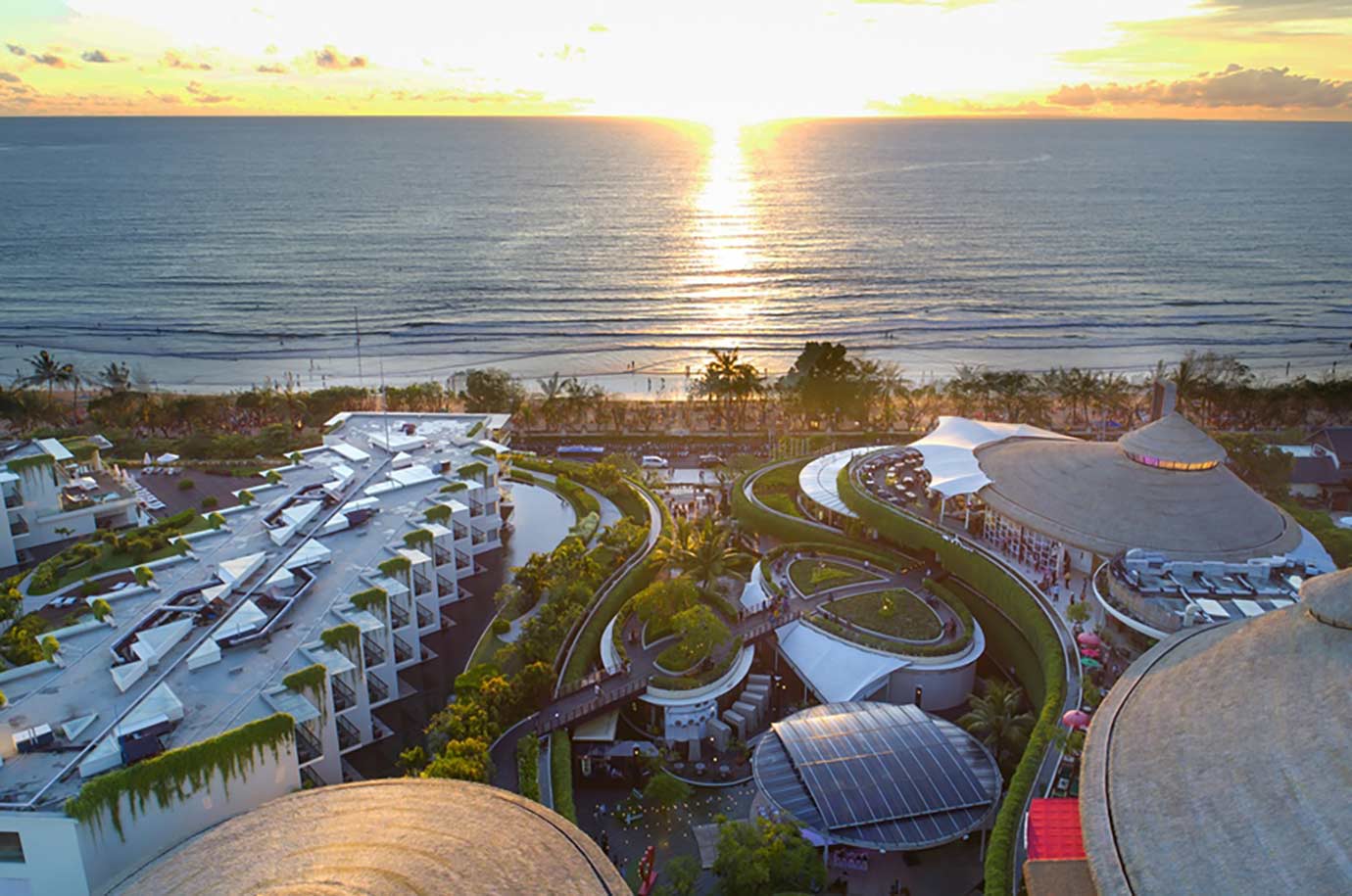 View from the rooftop of Beachwalk