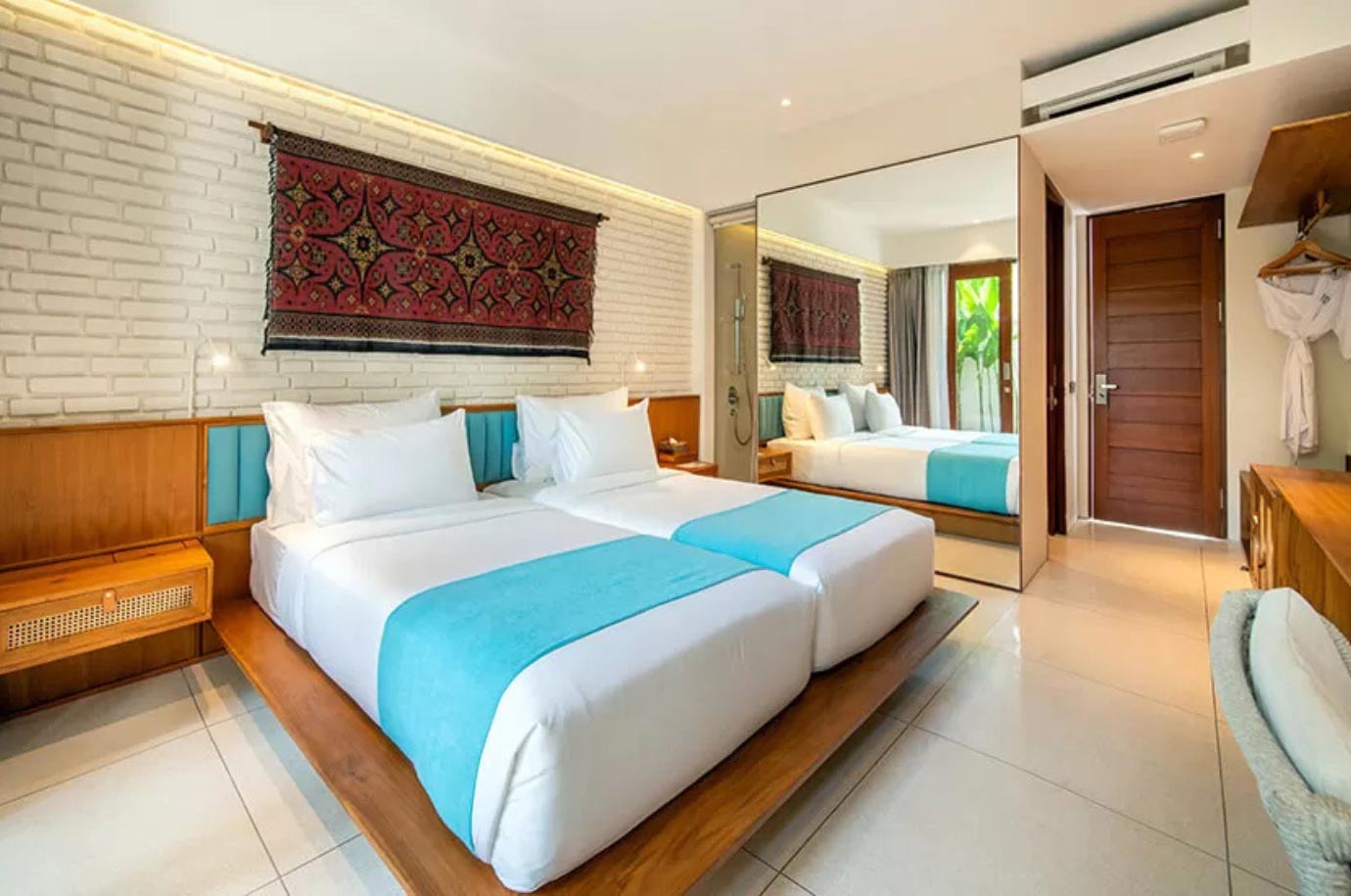 Ize Canggu hotel room