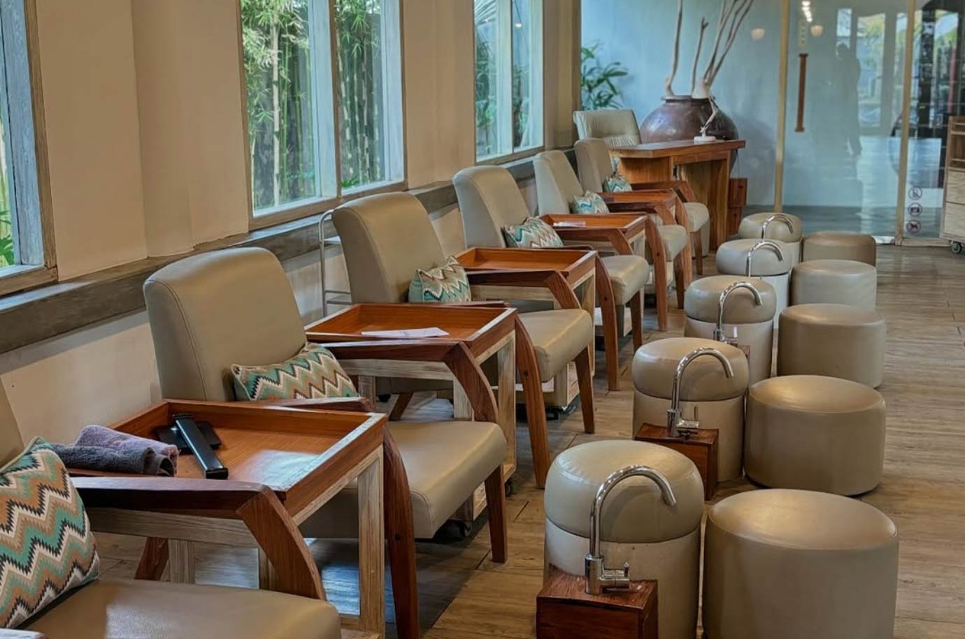 Room for the treatments in Esthetic Salon & Beauty Care
