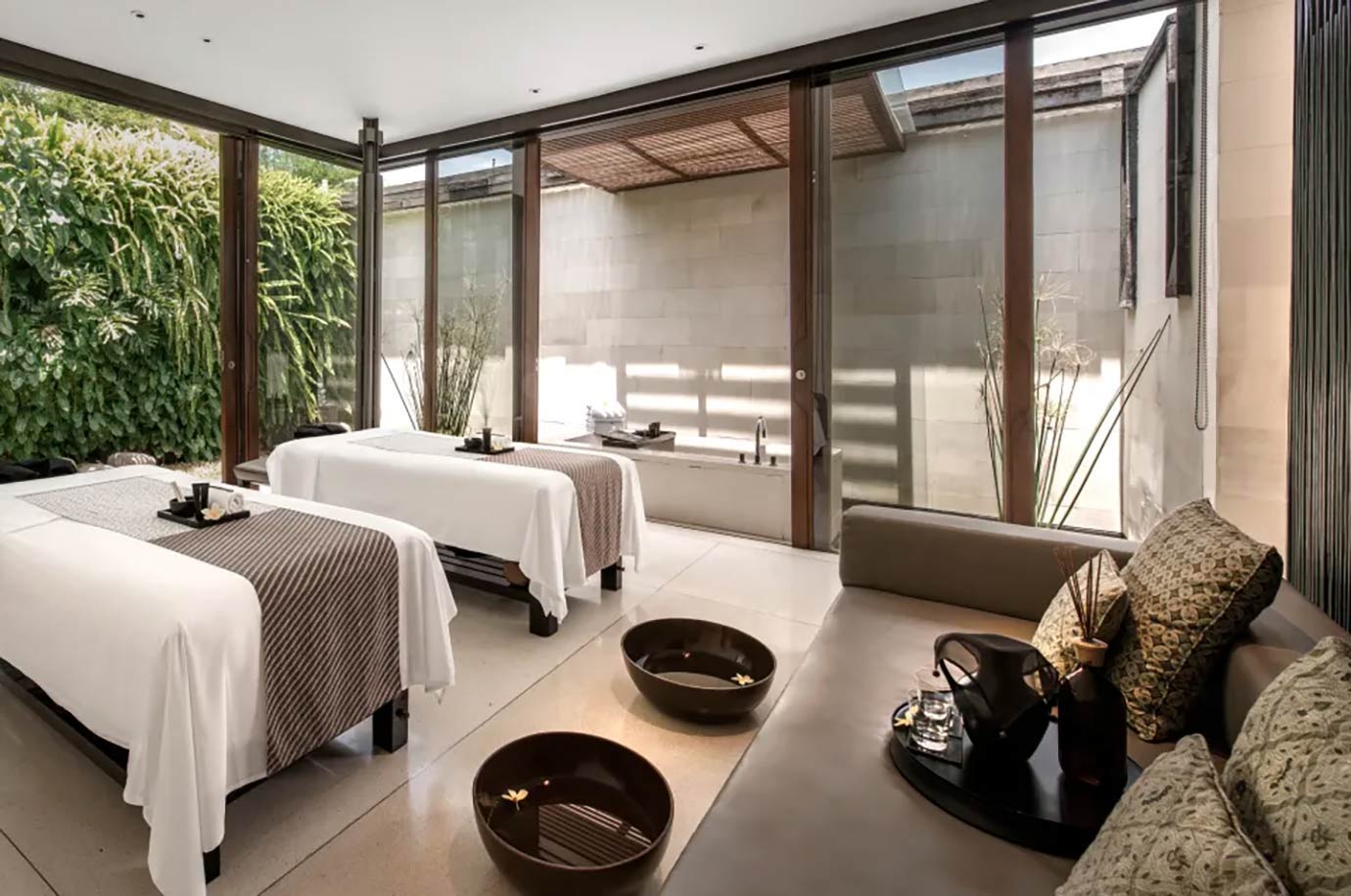 Interior of the massage room in Spa Alila