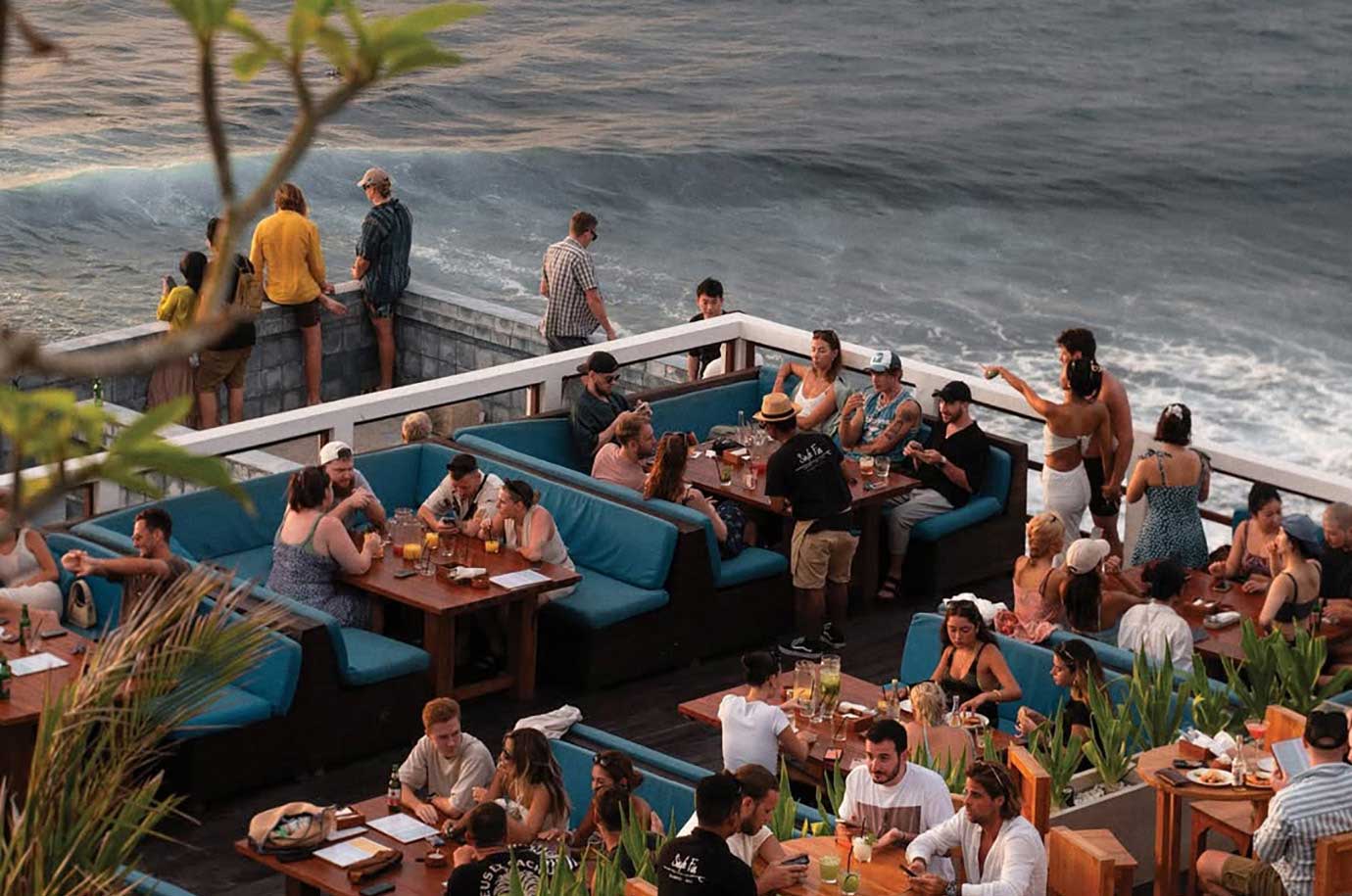 The restaurant on the terrace of Single Fin beach club