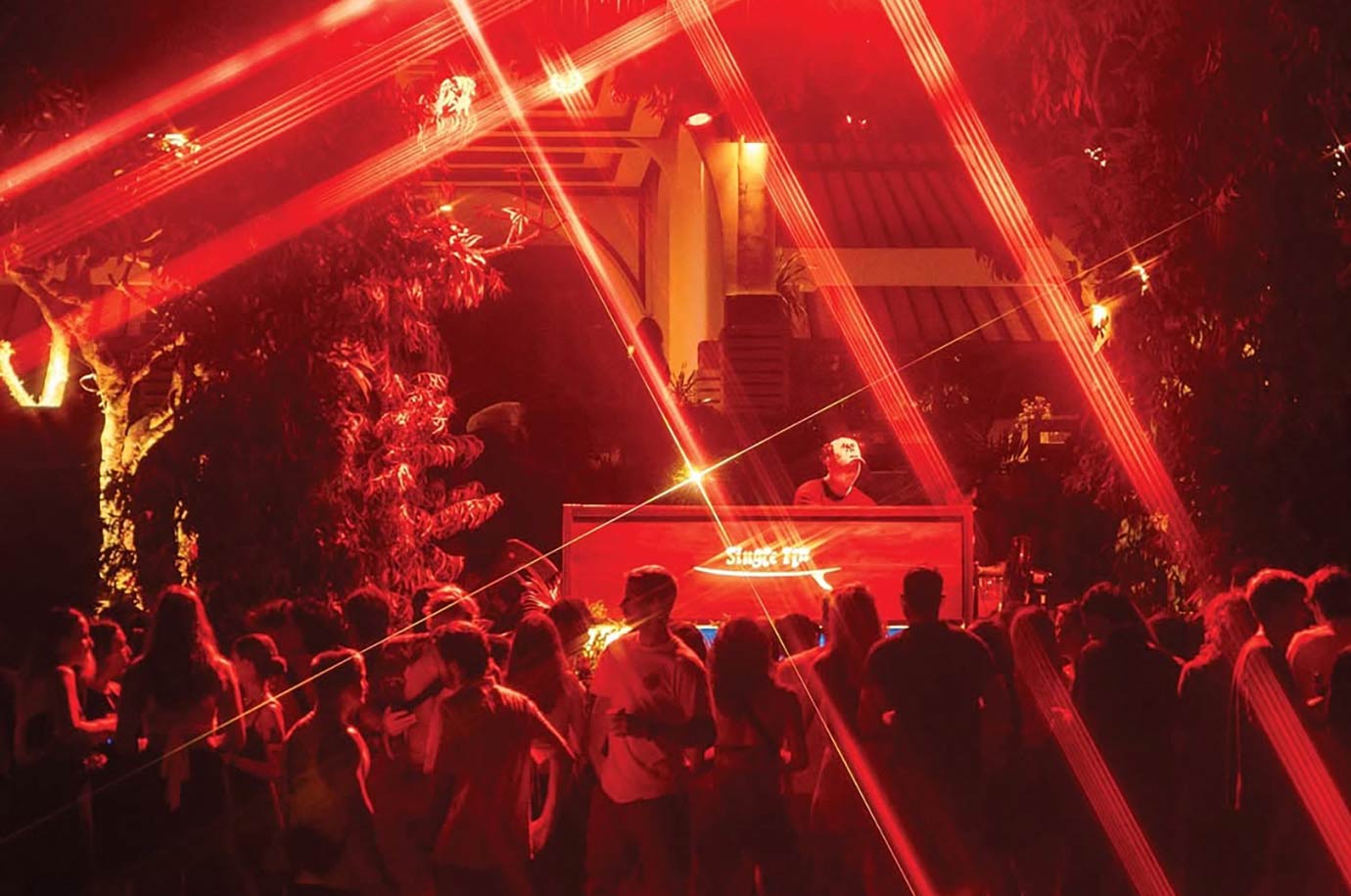 NIght party with the DJ in Single Fin, Uluwatu