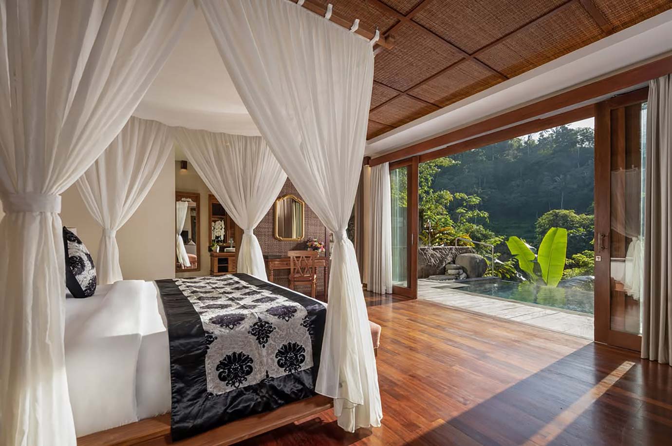 The Kayon Jungle Resort - bedroom with the view