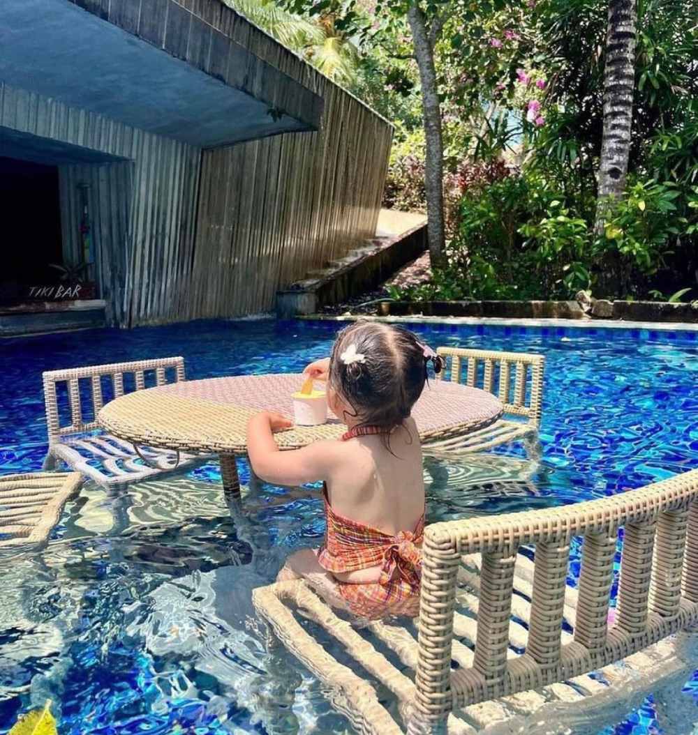 Pool at the AYANA Resort Bali