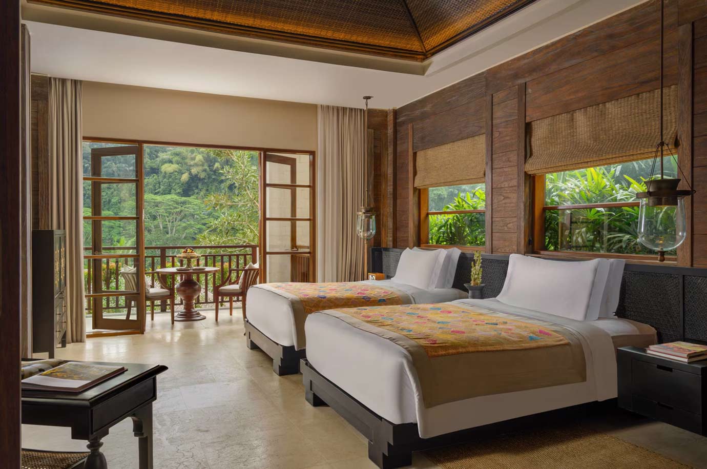 Mandapa hotel bedroom