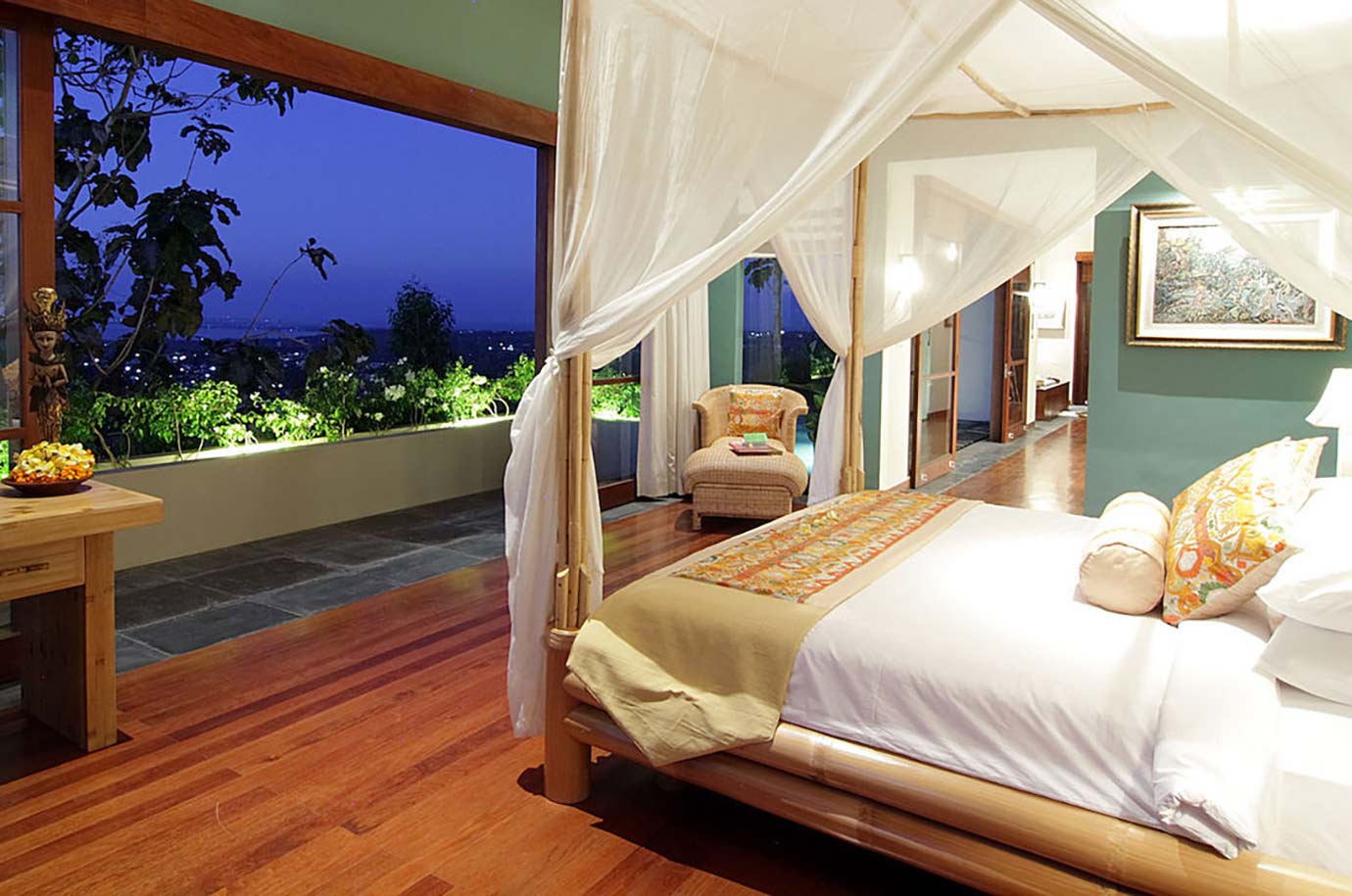 The Longhouse bedroom