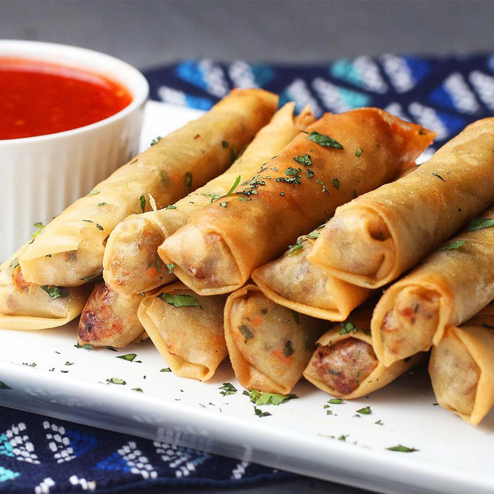 Lumpia with the sauce - traditional dish