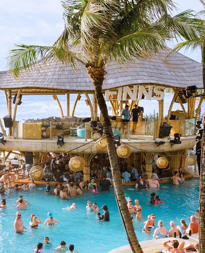 Swimming pooll in FINNS Beach Club