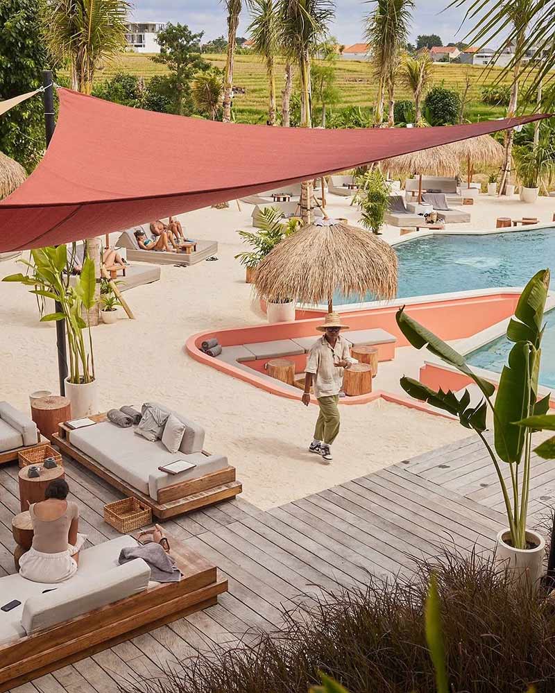 Swimming pool from Le Bajo