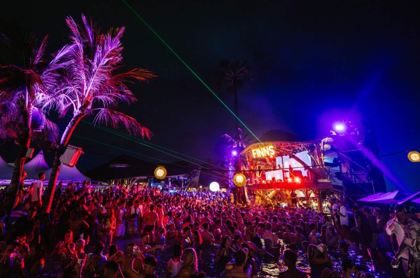 Party in Finns Beach Club, Canggu