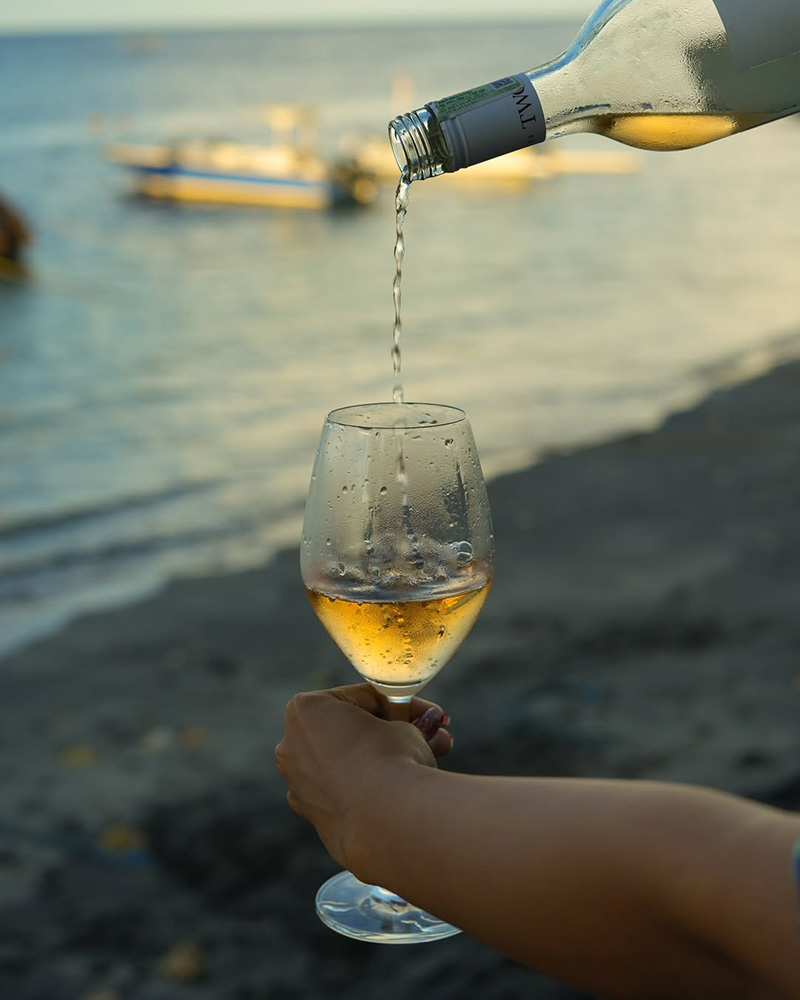 Wine by the sea from Coco Penida Bar