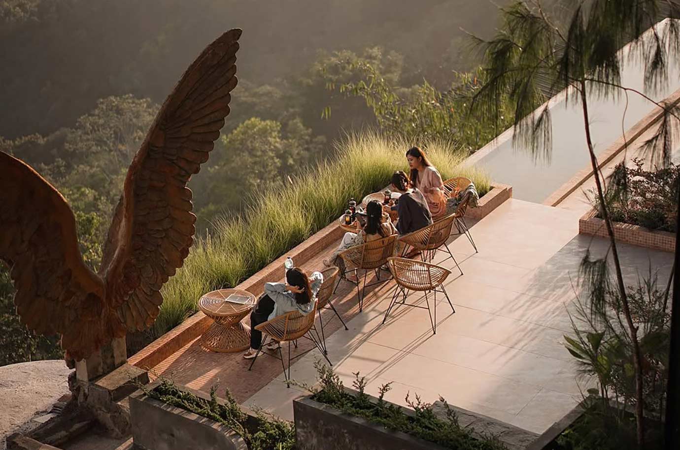 Breakfast with the view of Mount Batur at Akasa Cafe