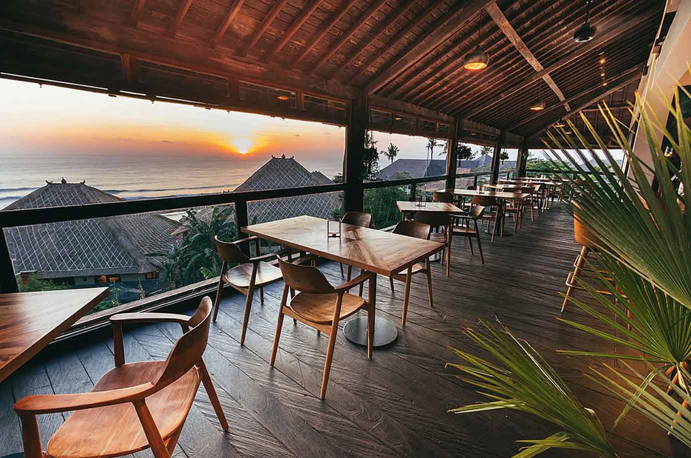 Mana cafe with the ocean view during the sunset