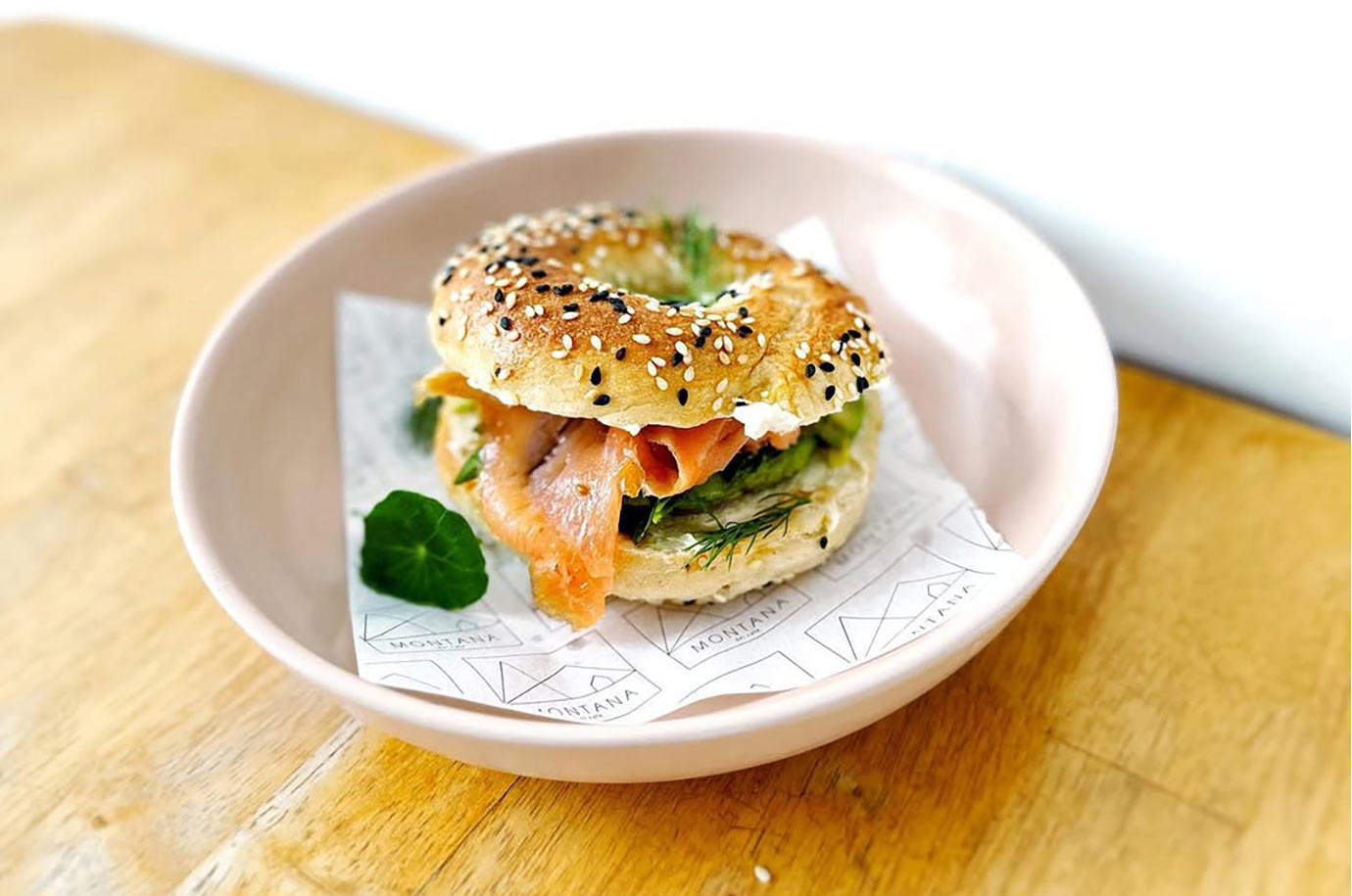 Bagel with red fish and avocado at Montana Del Cafe