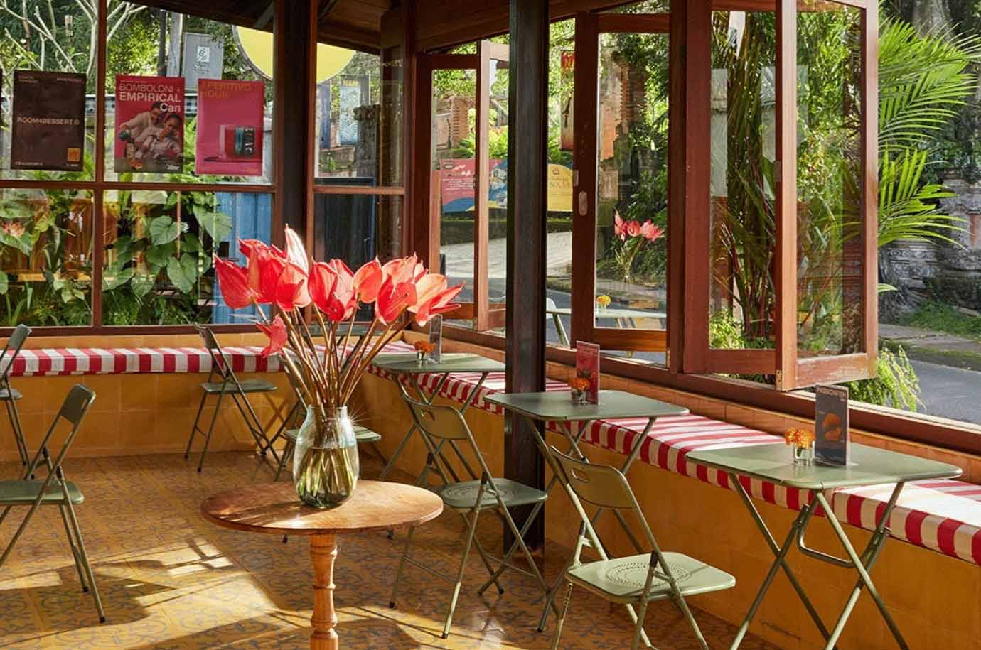 Interior in the Powder Room cafe
