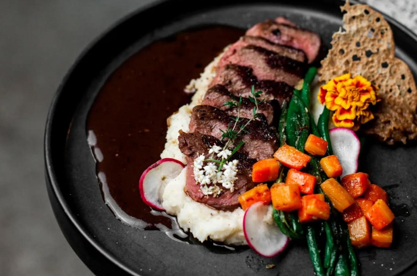 Meat dish from Pubas Space cafe