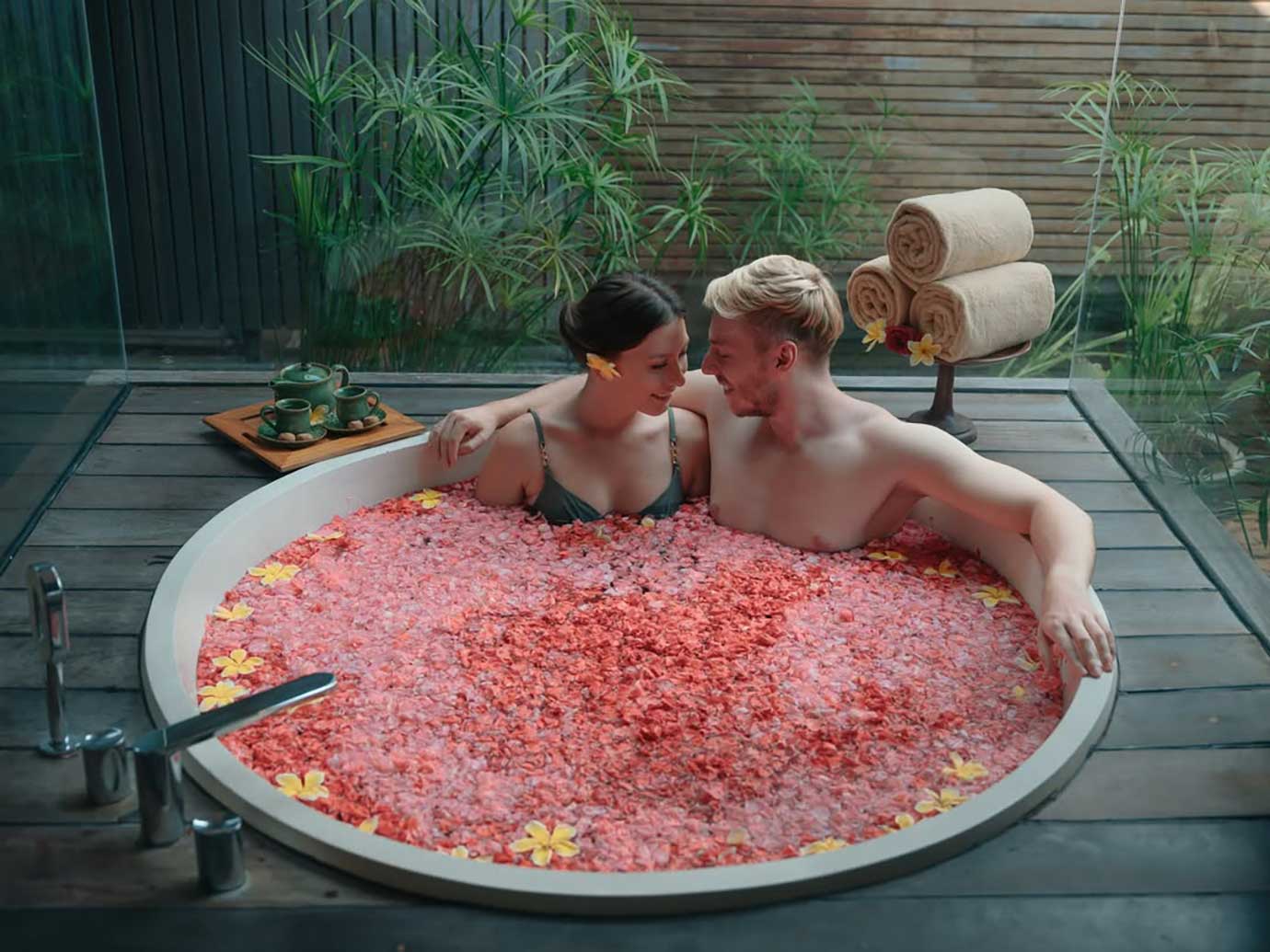 Couple spa treatments in Spa at Maya Ubud
