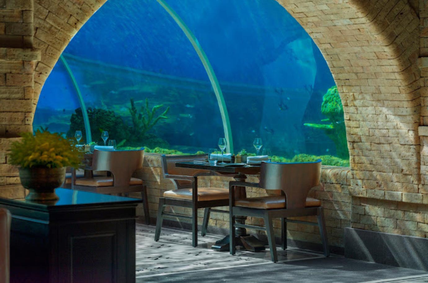Interior with huge aquariums in the Koral Restaurant