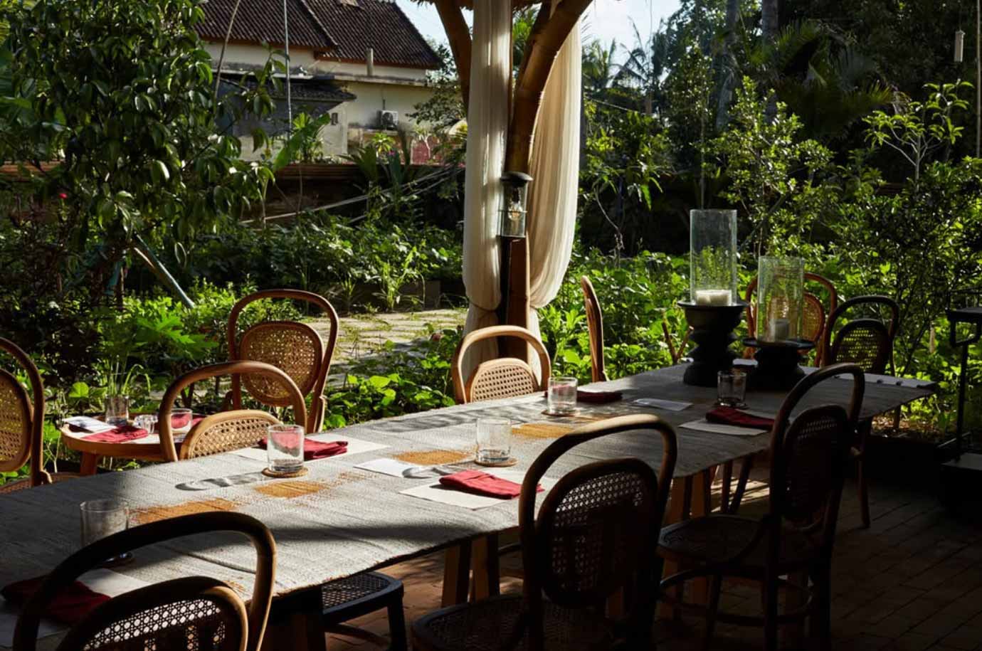 Outdoor table in the Room 4 Dessert restaurant