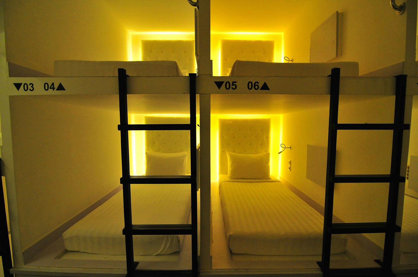 Bunk beds in Capsule Hotel Bali