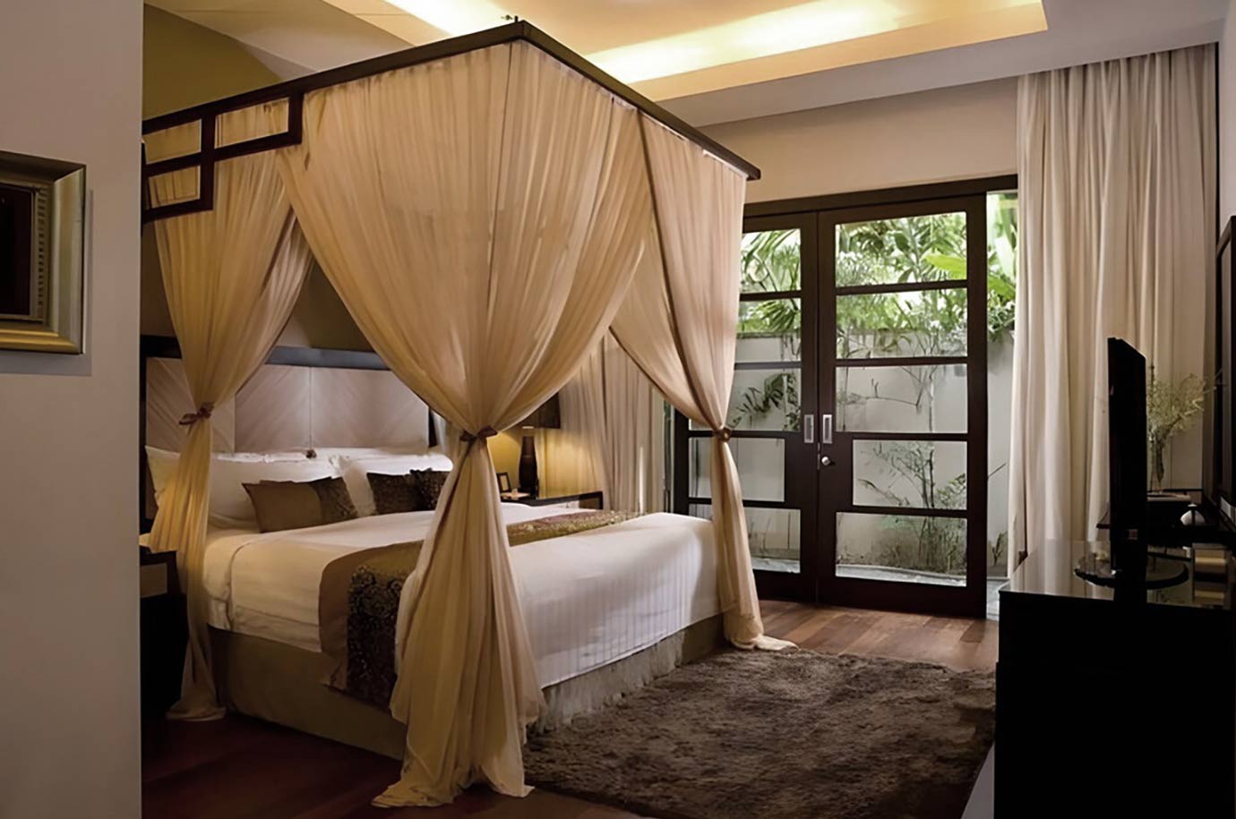 Cozy bedroom in Alaya Dedaun hotel in Kuta