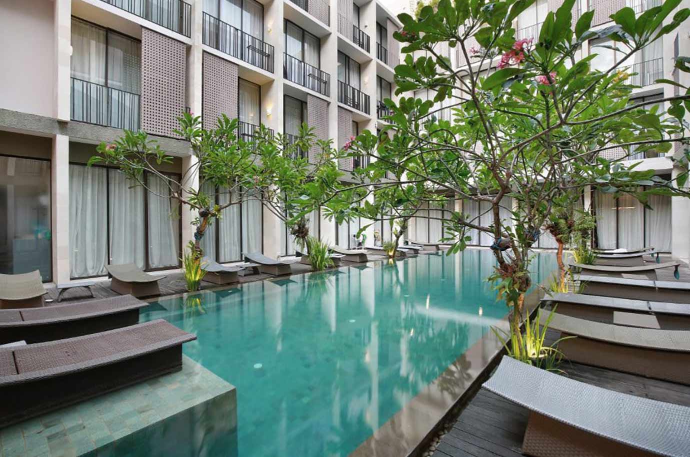 The swimming pool inside Hotel Terrace at Kuta