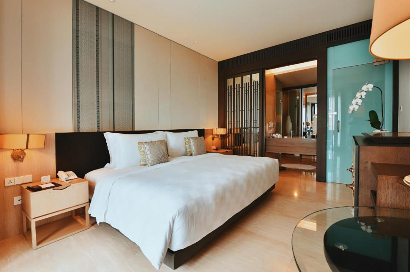 The bedroom overview in The Anvaya Beach Resort