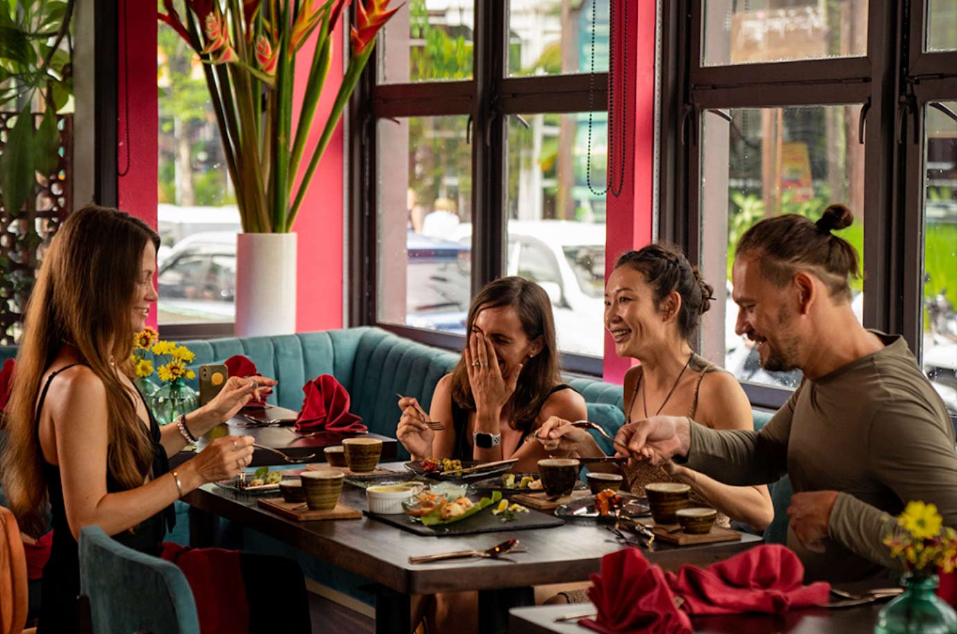 Interior and guests in the Queen’s Tandoor restaurant