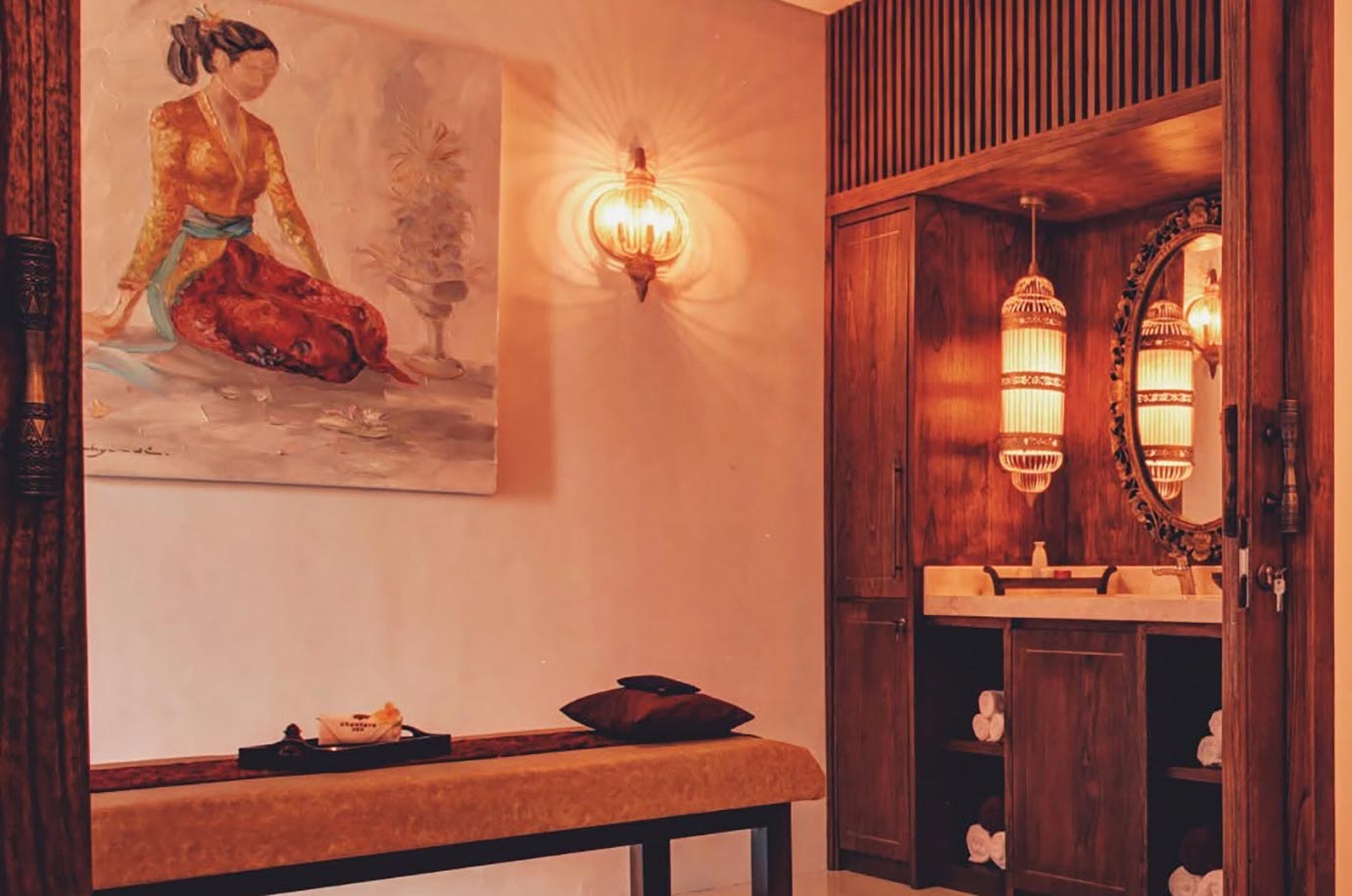 Interior with painting on the wall in Chantara Wellness & Spa