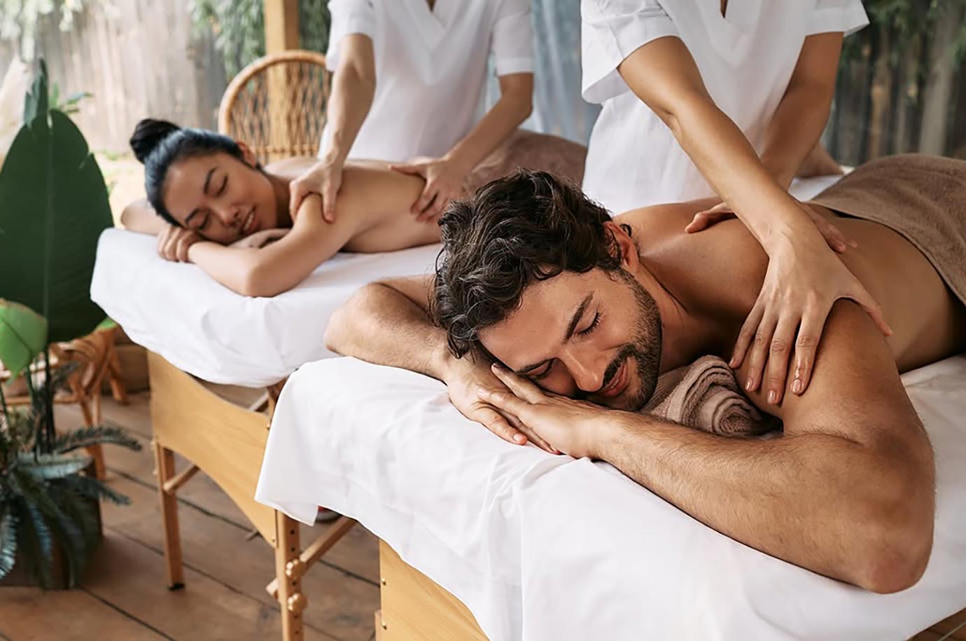 Couple massage in Mandara Spa