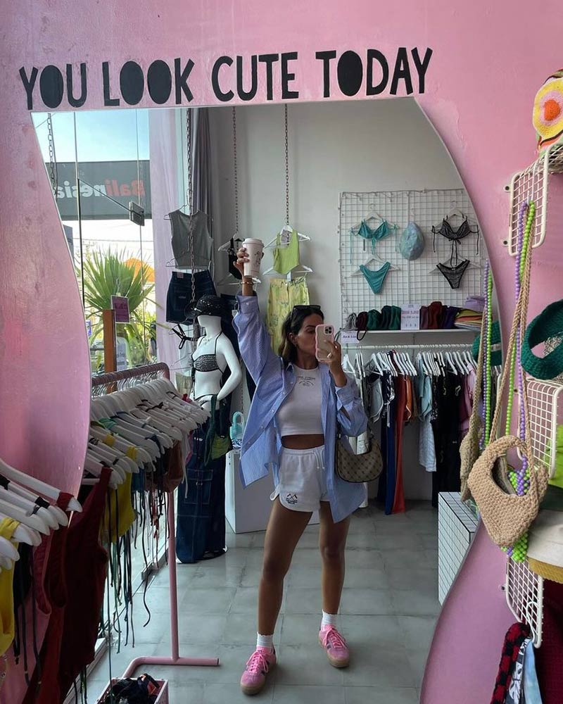 Wearing clothes in Cute Mistake shop