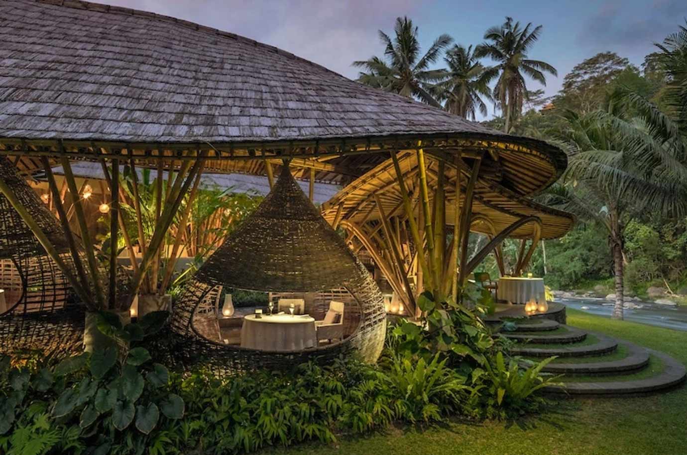 Facade and interior of Kubu at Mandapa resturant
