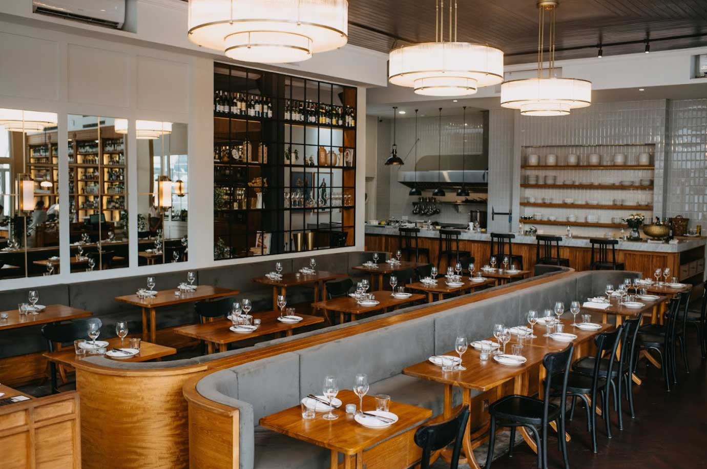 Served tables in the Lulu Bistrot restaurant