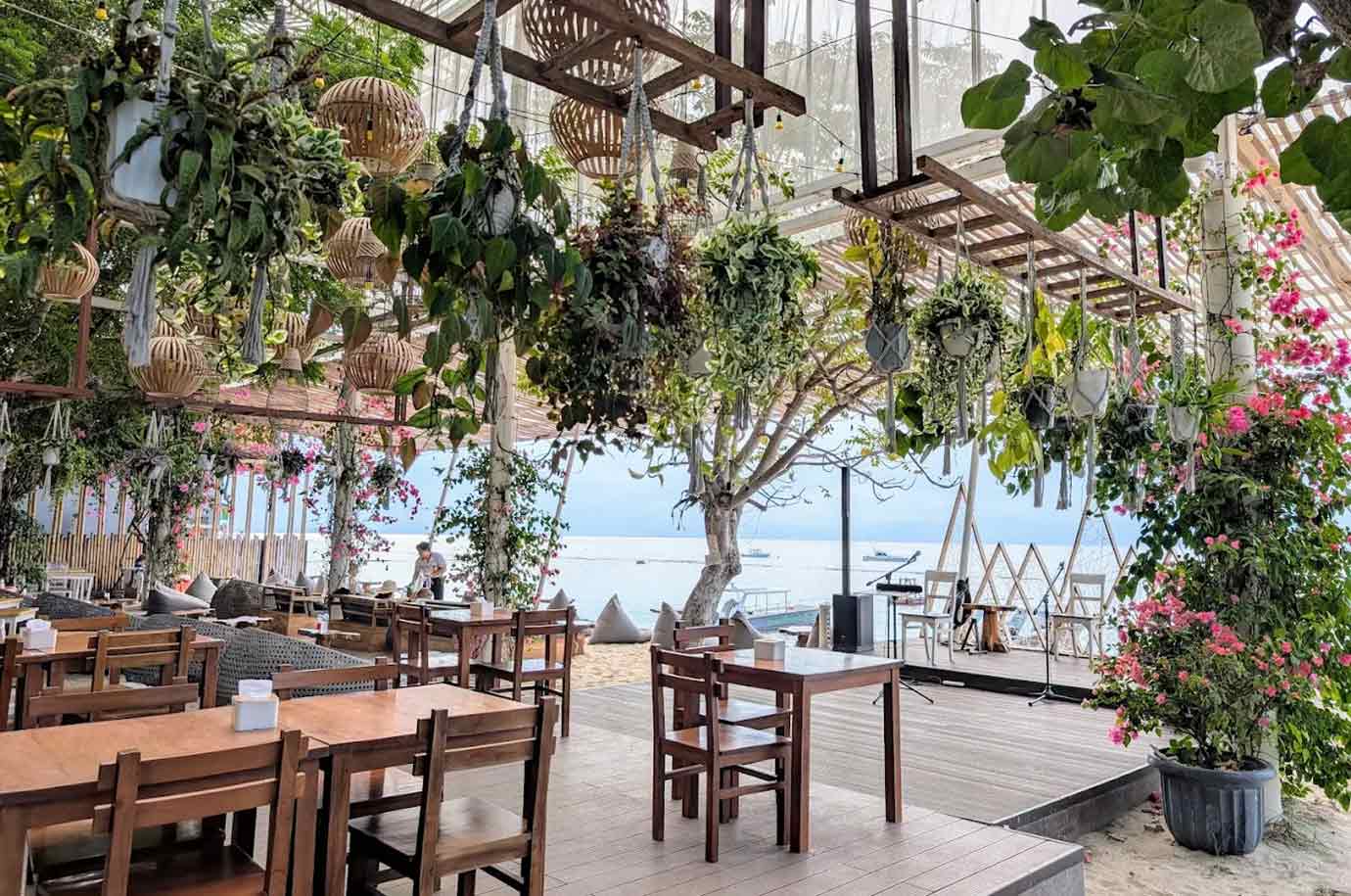 Interior in Mambo Beach Restaurant