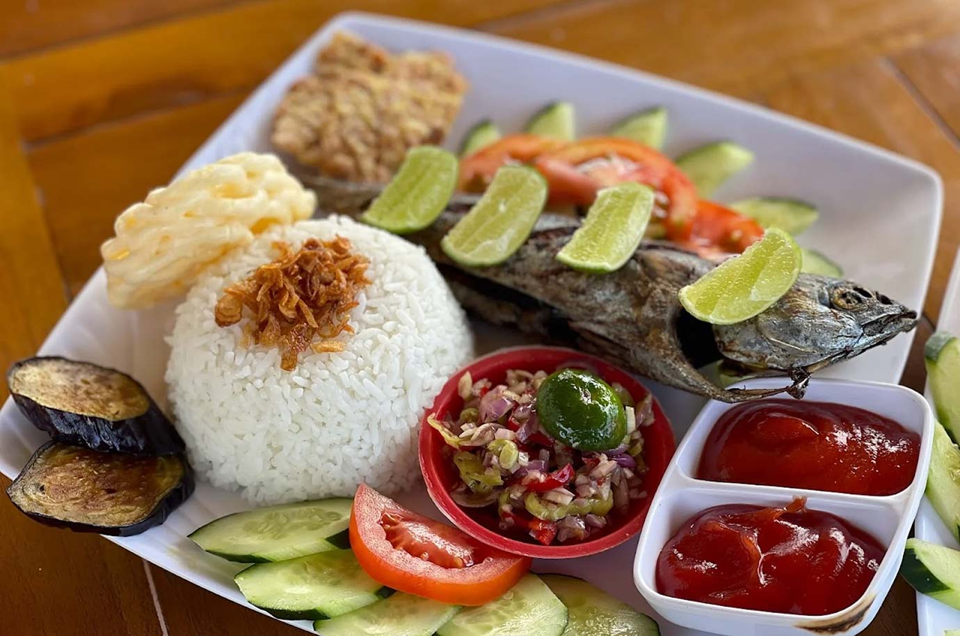 Traditional Balinese food in Warung Forest restaurant