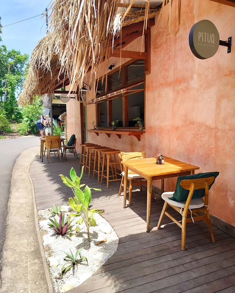 Outdoor seast at Pituq Café